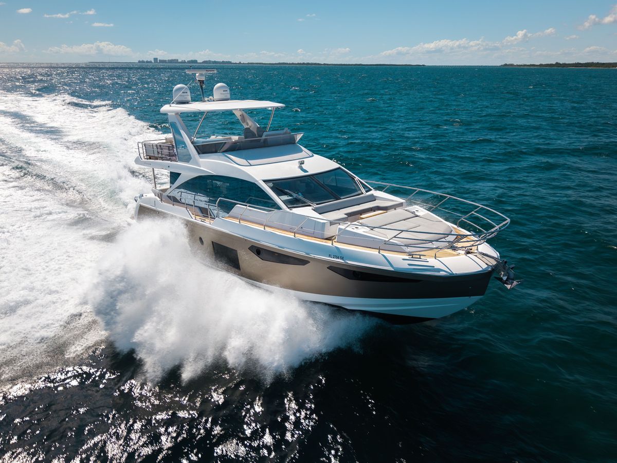 2021 Azimut 60