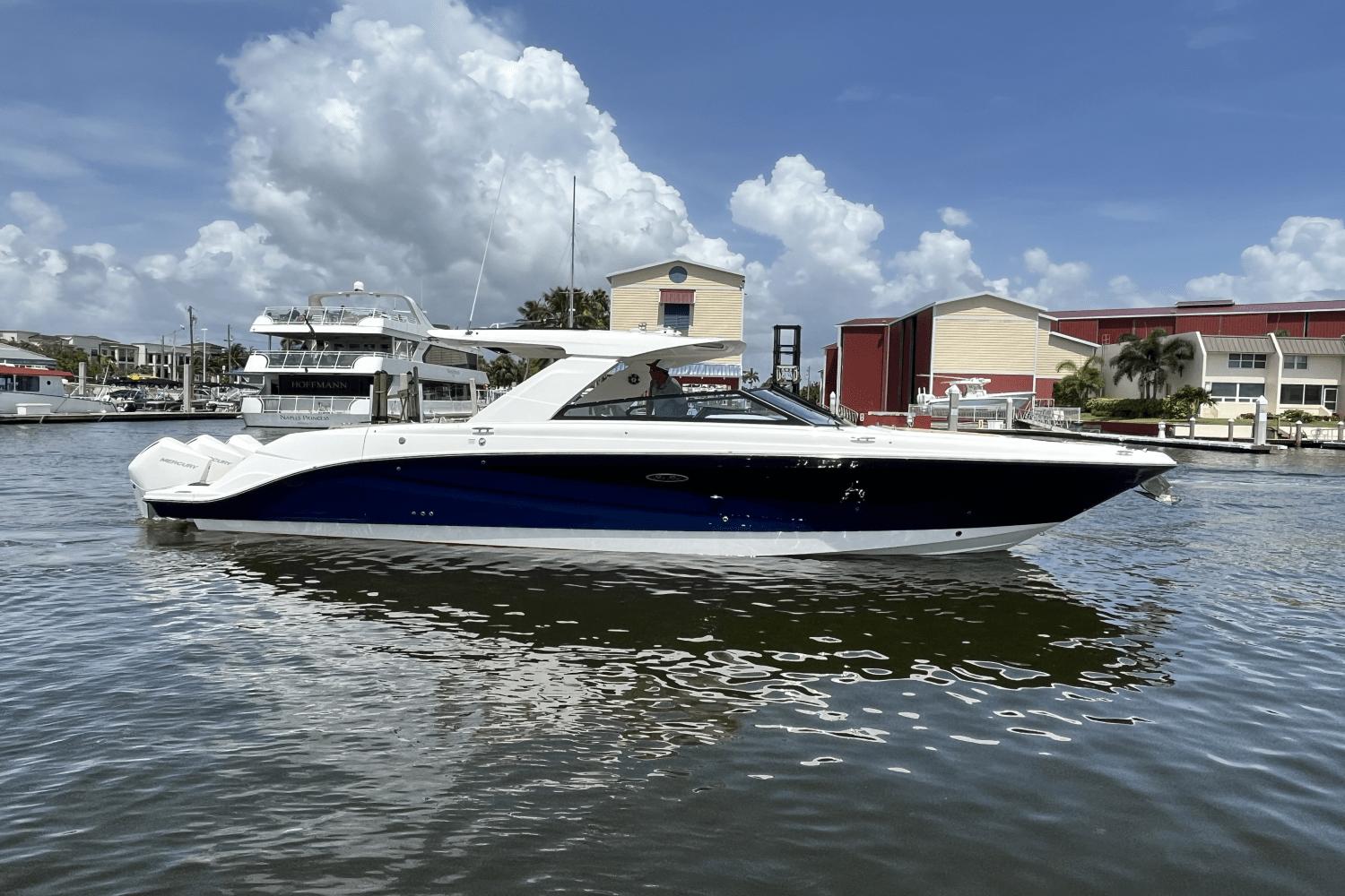 2023 Sea Ray SLX 400 Outboard Runabout for sale - YachtWorld