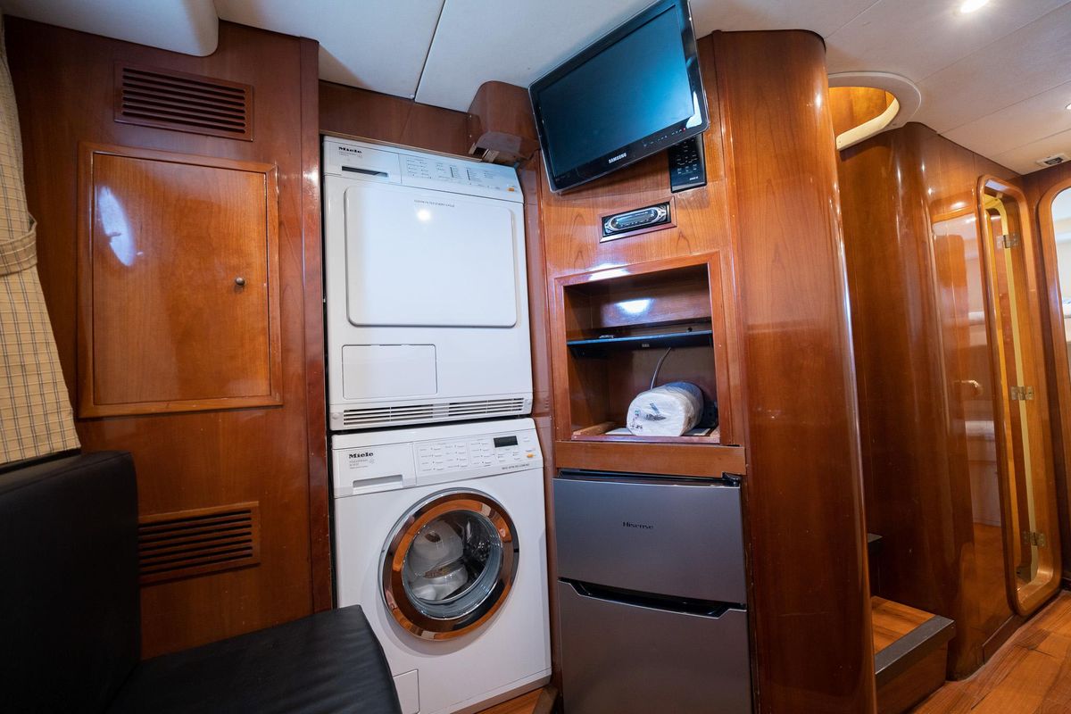 2004 Azimut 80 