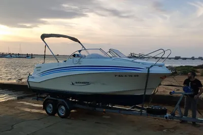 2009 Quicksilver 610 Cruiser