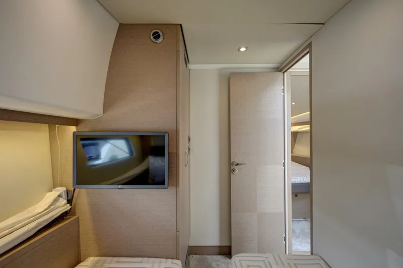 Lady Maro Yacht Photos Pics 2017 Prestige 500 S - Image 44