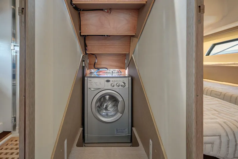 Lady Maro Yacht Photos Pics 2017 Prestige 500 S - Image 37