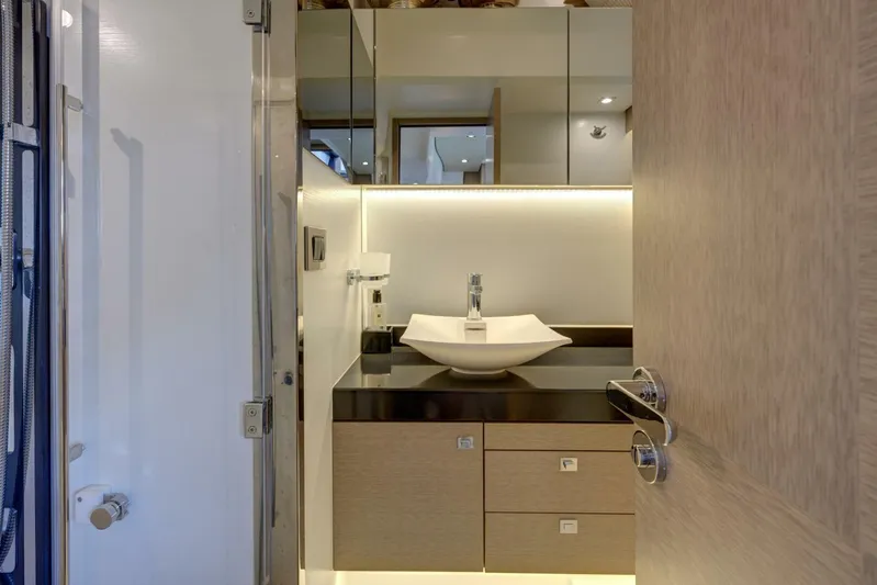 Lady Maro Yacht Photos Pics 2017 Prestige 500 S - Image 32