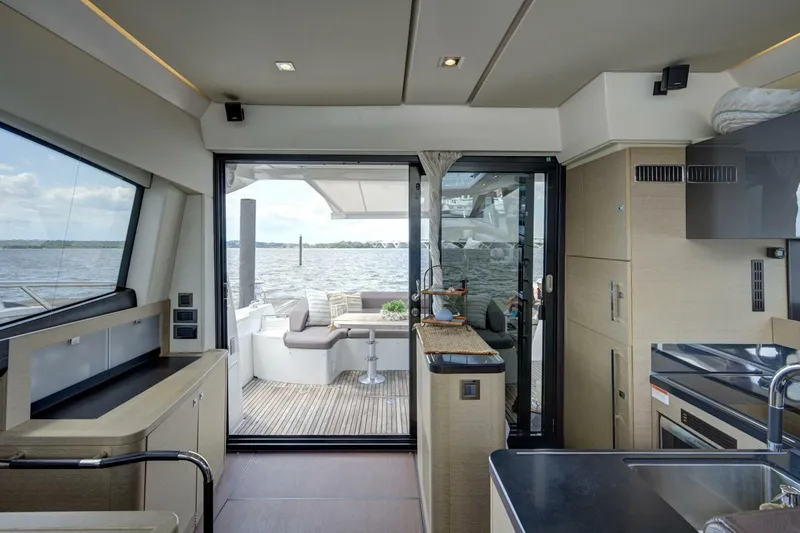 Lady Maro Yacht Photos Pics 2017 Prestige 500 S - Image 16