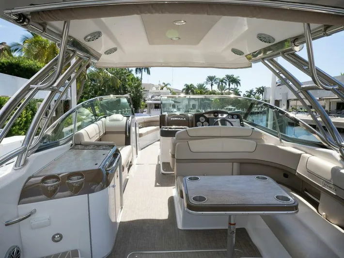  Yacht Photos Pics 2016 Formula 350 Cbr - Image 6