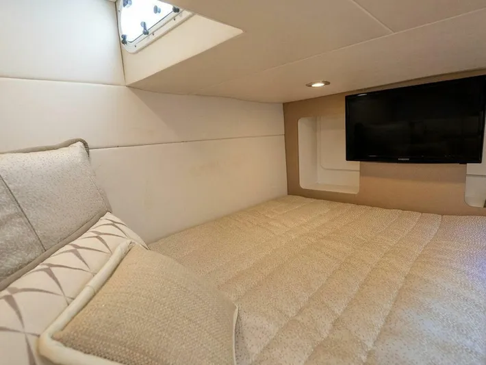  Yacht Photos Pics 2016 Formula 350 Cbr - Image 26