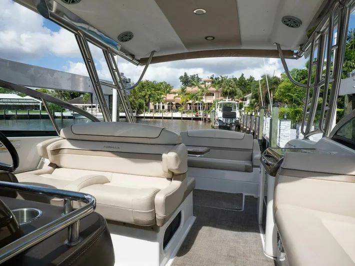  Yacht Photos Pics 2016 Formula 350 Cbr - Image 8