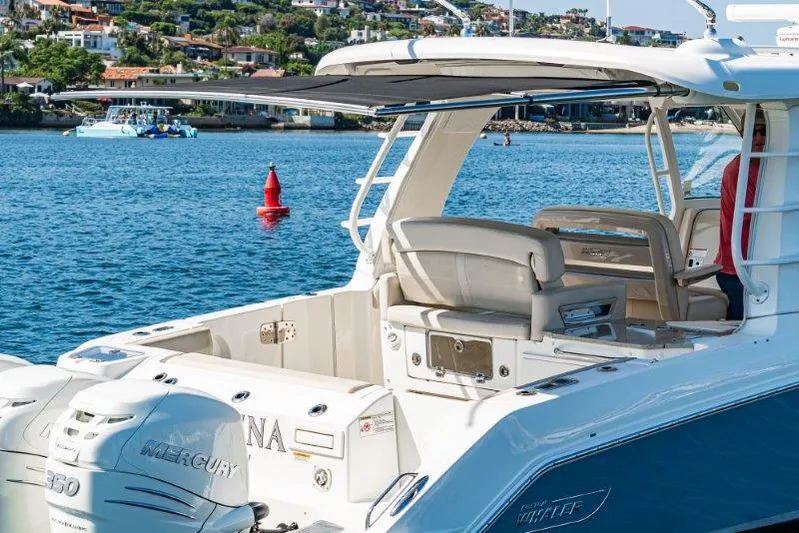 Boston Whaler 350 Realm Yacht Photos Pics 