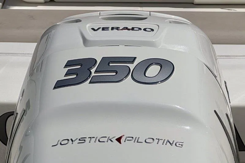 Boston Whaler 350 Realm Yacht Photos Pics 