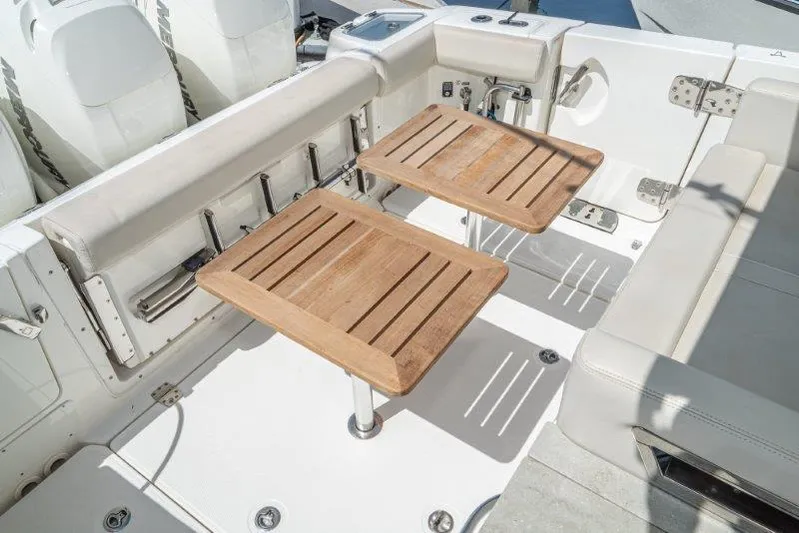 Boston Whaler 350 Realm Yacht Photos Pics 