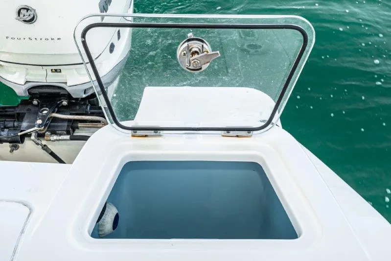 Boston Whaler 350 Realm Yacht Photos Pics 