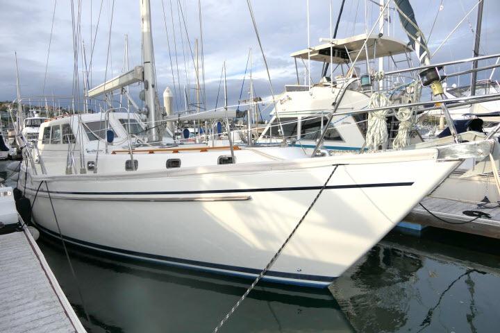 Tayana 460 Vancouver Pilothouse