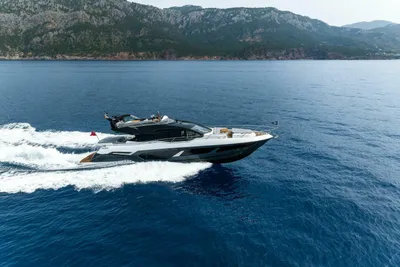 Sunseeker 75 Sport Yacht
