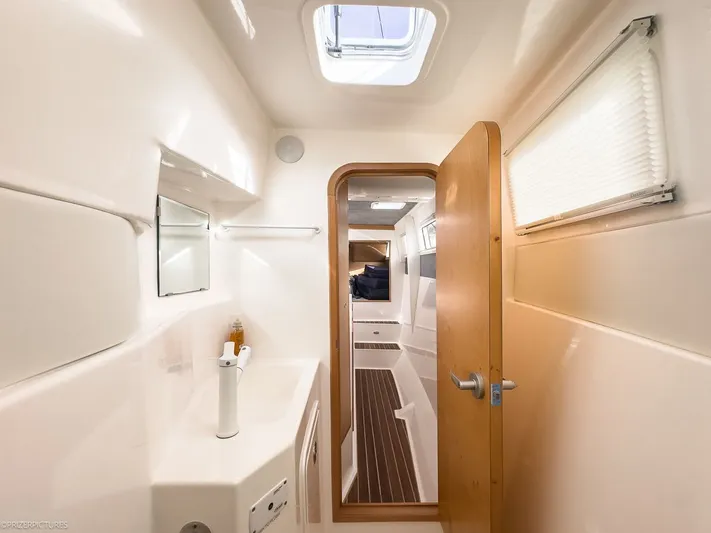 Miss Purrfect Yacht Photos Pics 