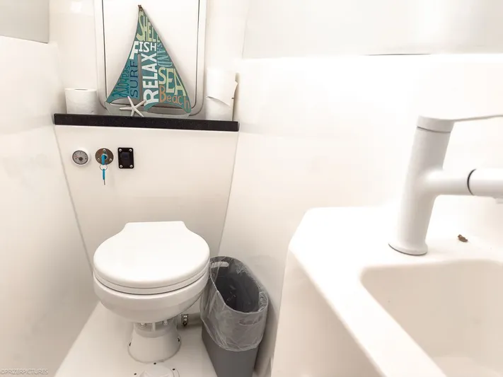 Miss Purrfect Yacht Photos Pics 