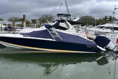 Marlago FS 35 Cuddy