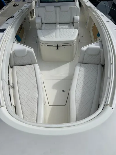 Gyn Tonic Yacht Photos Pics 