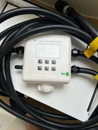 Gyn Tonic Yacht Photos Pics 