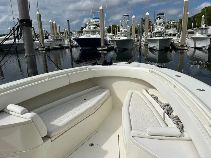 Gyn Tonic Yacht Photos Pics 