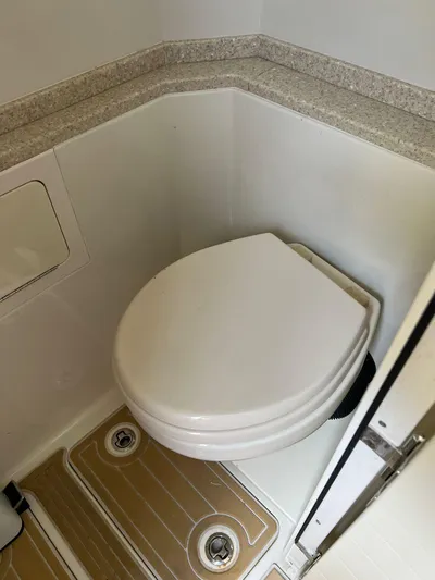 Gyn Tonic Yacht Photos Pics 