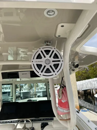 Gyn Tonic Yacht Photos Pics 