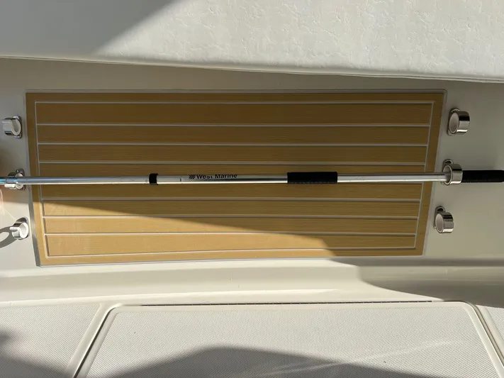 Gyn Tonic Yacht Photos Pics 