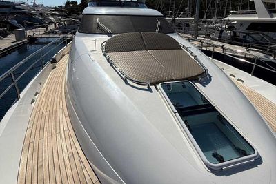 Yacht