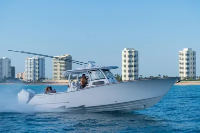 Phenom 37 Center Console