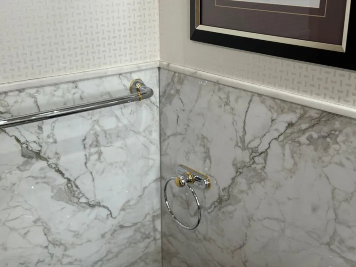 Island Heiress Yacht Photos Pics 