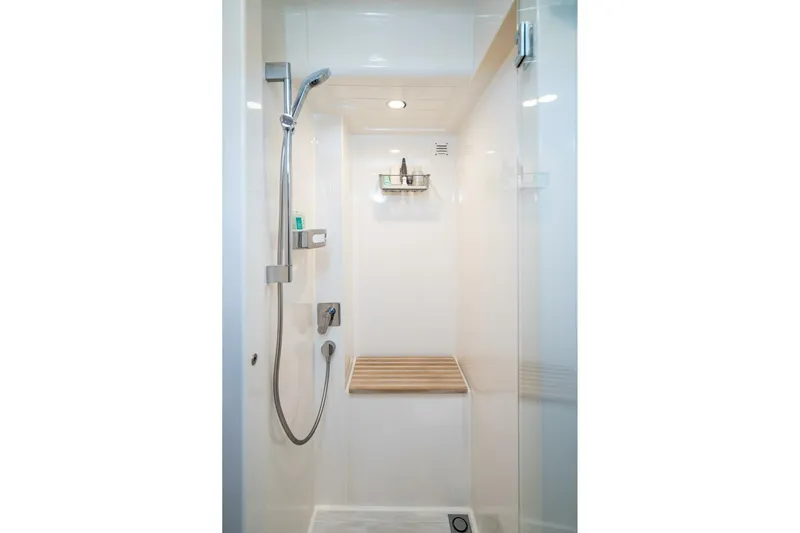 Jaaamn Yacht Photos Pics 2021 Riviera 575 Suv - Image 38