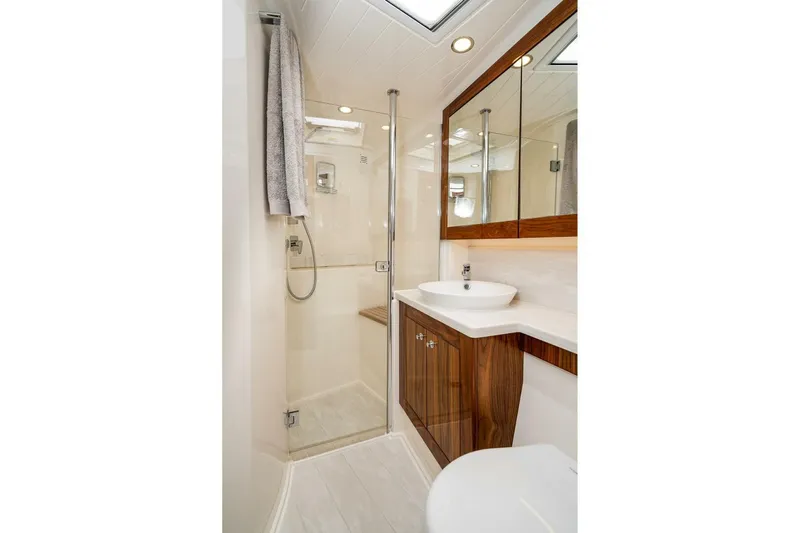 Jaaamn Yacht Photos Pics 2021 Riviera 575 Suv - Image 35