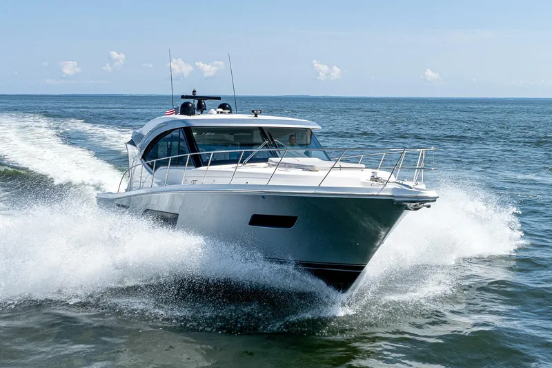 Jaaamn Yacht Photos Pics 2021 Riviera 575 Suv - Image 3