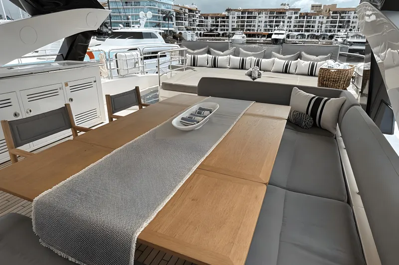 Kastelan Yacht Photos Pics Luxurious 2015 Sunseeker 28 Metre Yacht with elegant outdoor dining area and plush seating.