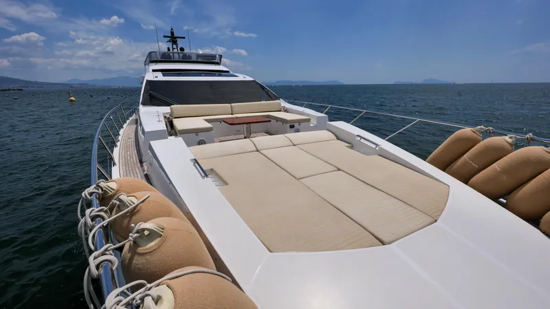 Elisa II Yacht Photos Pics 