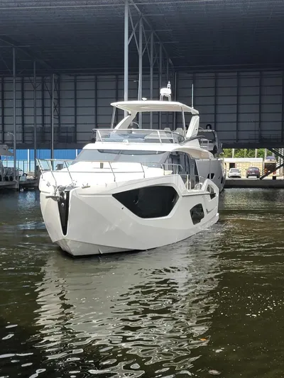  Yacht Photos Pics 2023 Absolute 52 Fly - Image 5