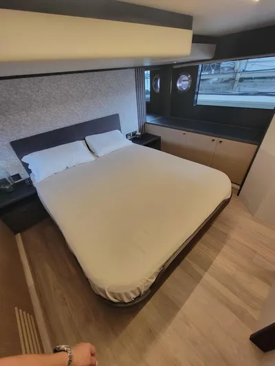  Yacht Photos Pics 2023 Absolute 52 Fly - Image 34