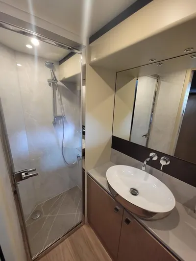  Yacht Photos Pics 2023 Absolute 52 Fly - Image 29