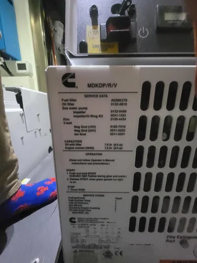  Yacht Photos Pics 2023 Absolute 52 Fly - Image 41