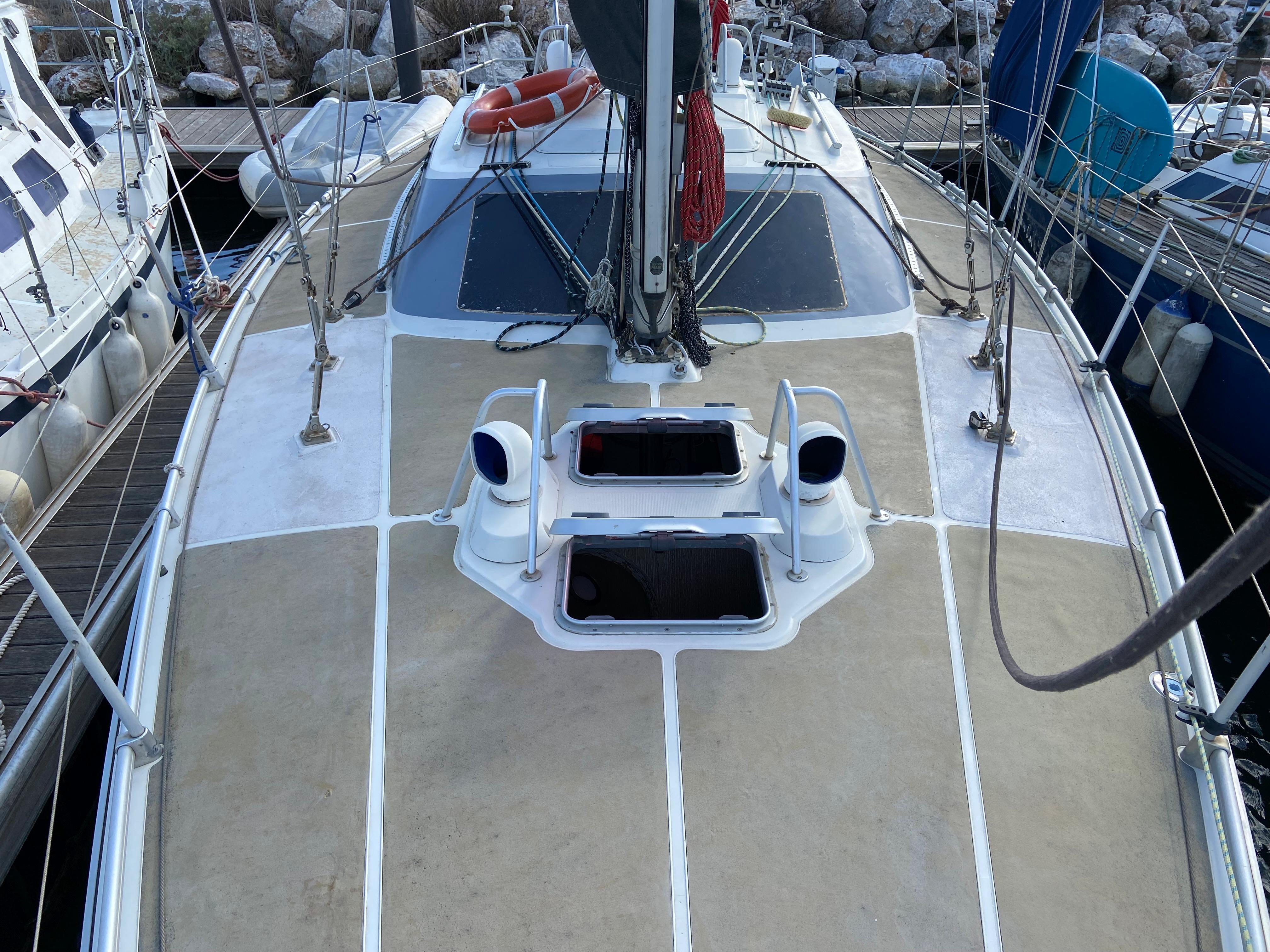 Etap 38i Family Cruiser With Hull Buoyancy For Sale, 38'0, 1991