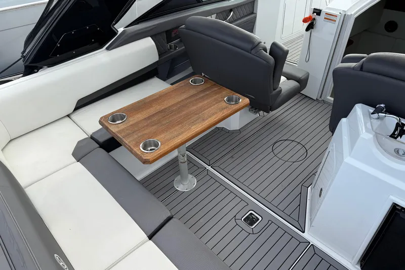 Parting Glass Yacht Photos Pics Cockpit seating - table