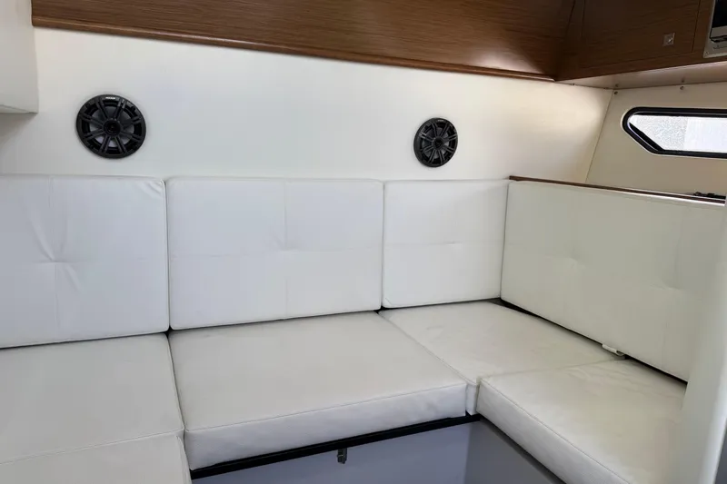 Parting Glass Yacht Photos Pics Cabin seating