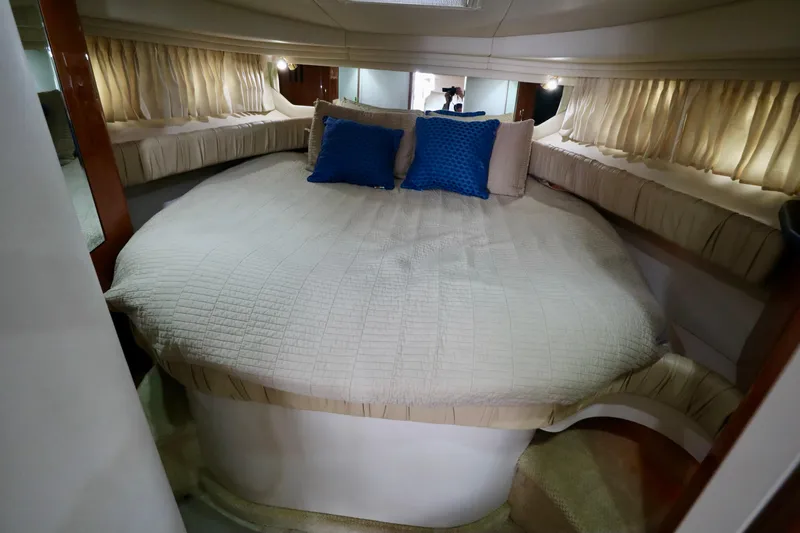 Tupelo Honey Yacht Photos Pics 