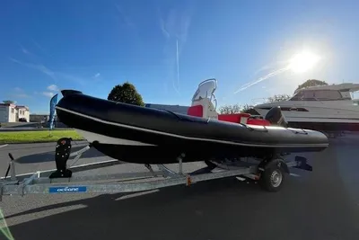 2019 Bombard Sunrider 650