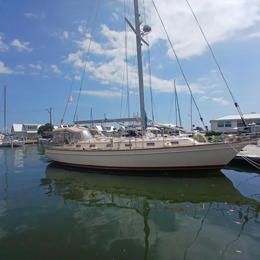 Nowhere To Be Yacht Photos Pics 