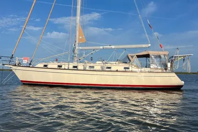 Island Packet 440