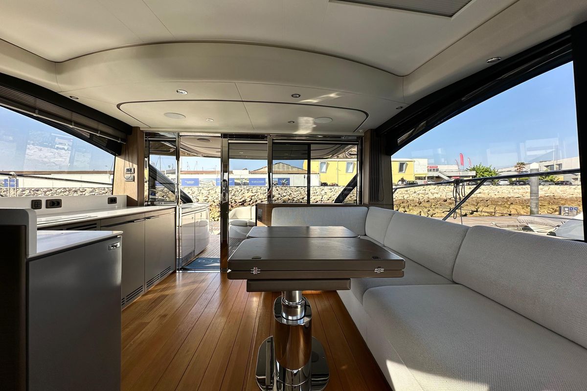 2021 Princess 58 