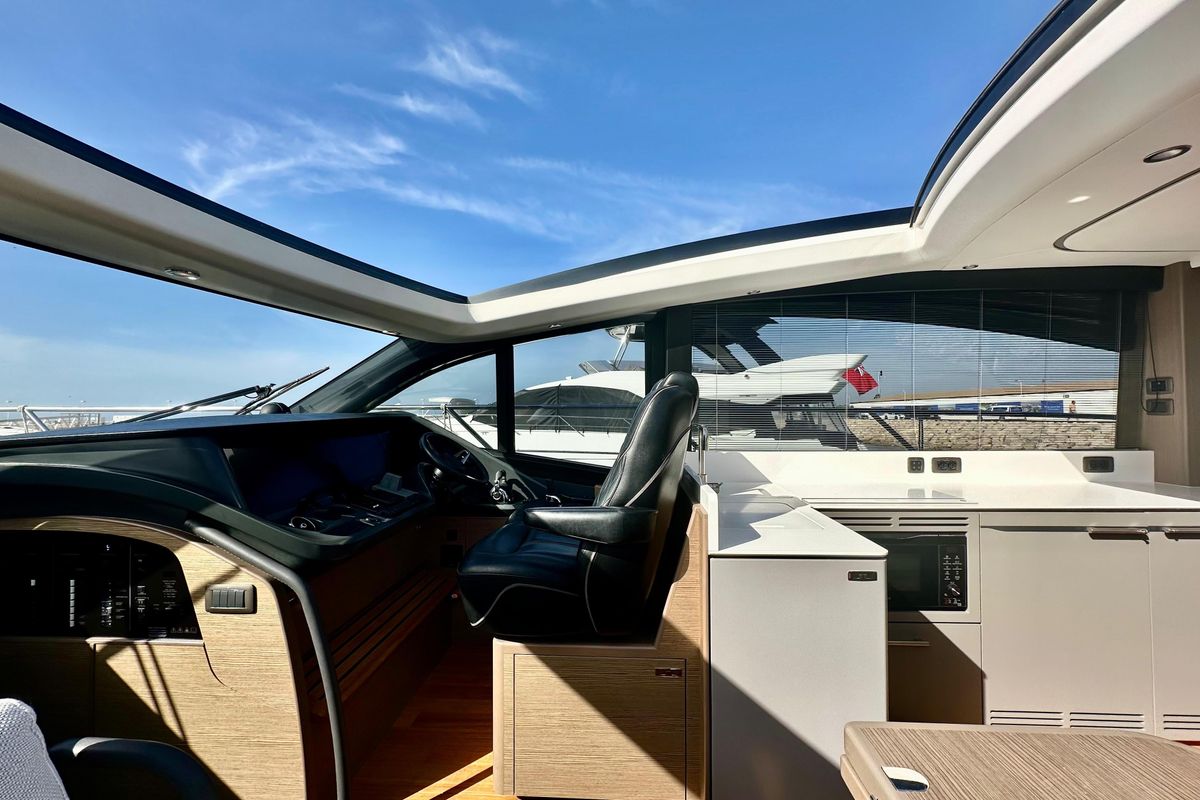2021 Princess 58 