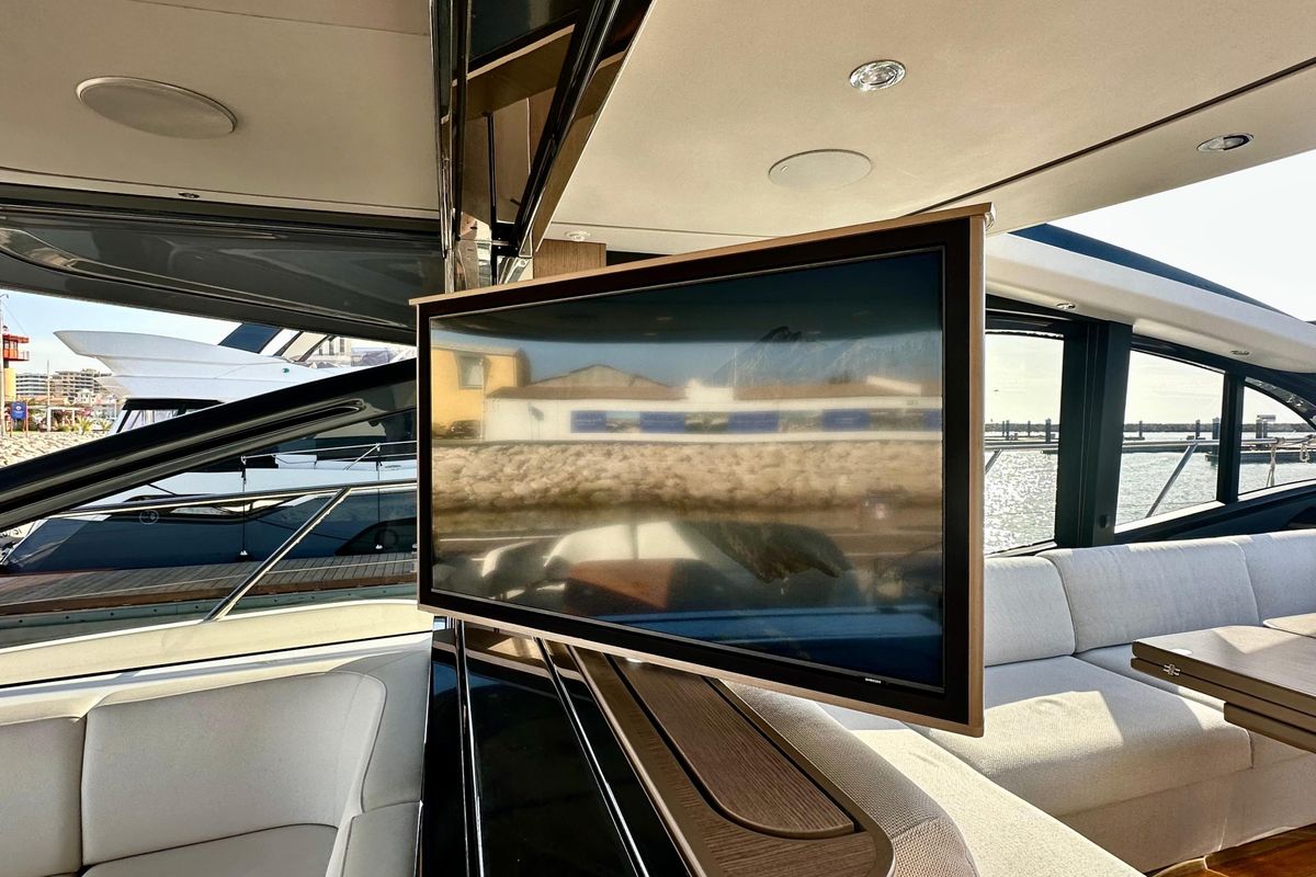 2021 Princess 58 