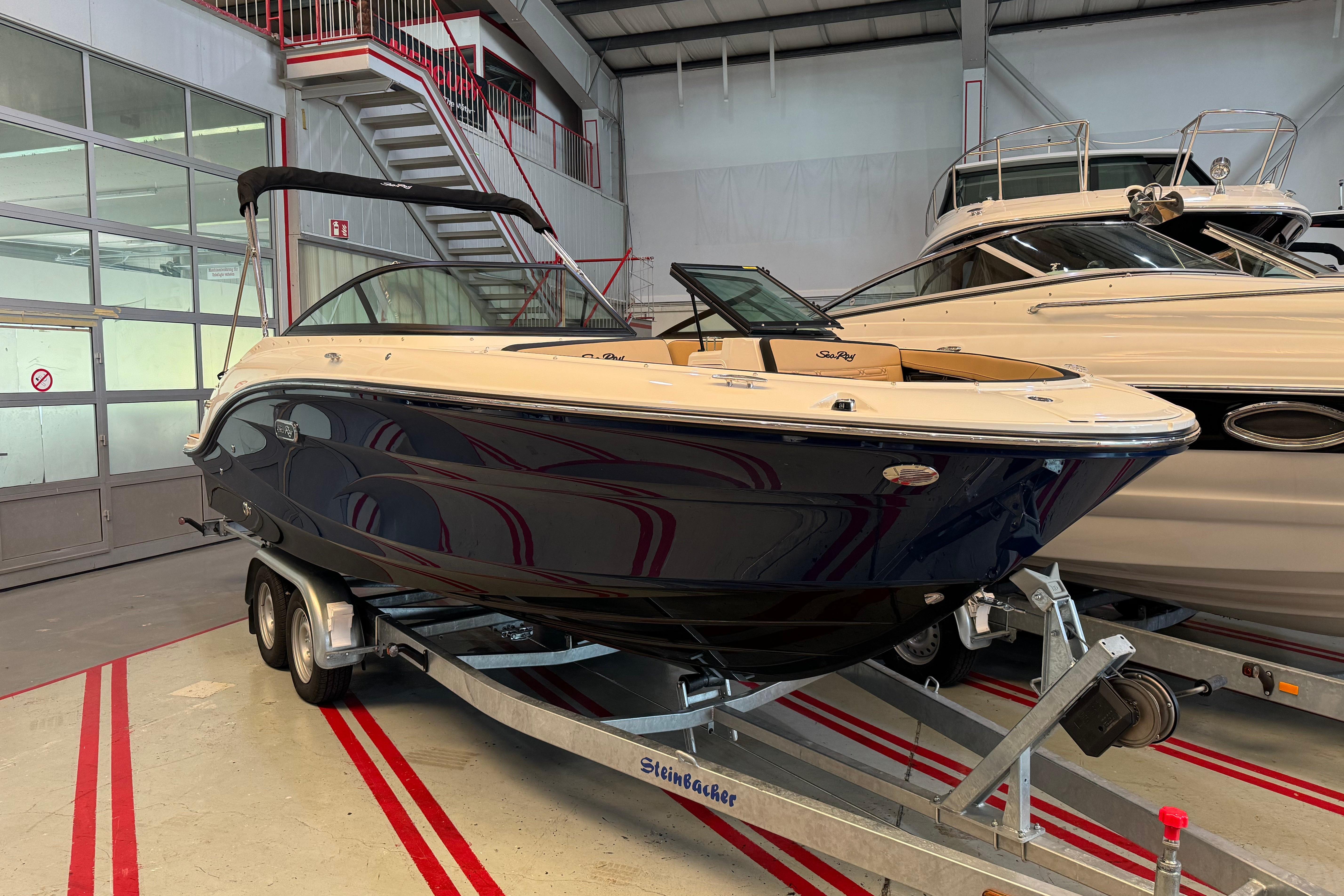 2024 Sea Ray SPX 210