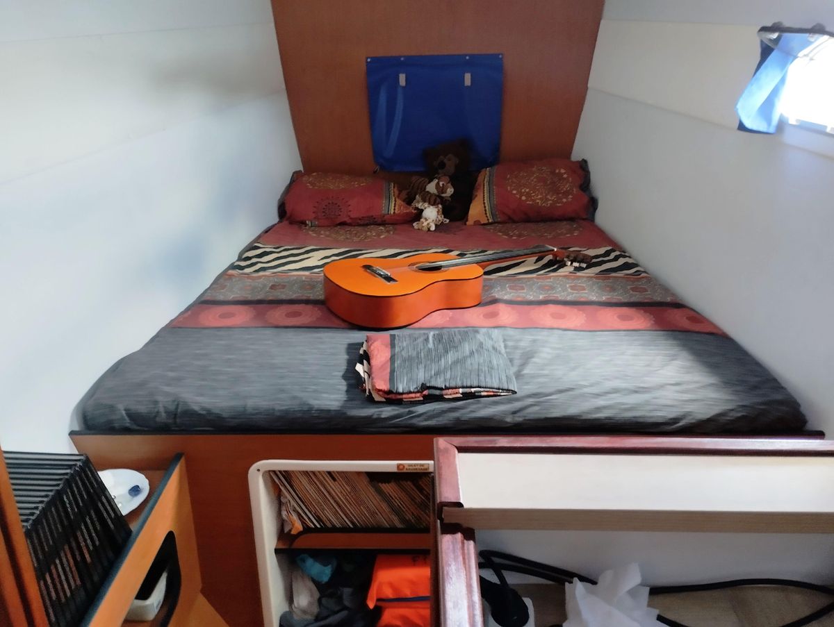 2004 Lagoon 55 
